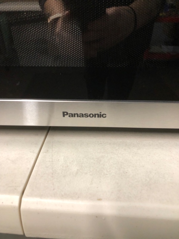 Photo 5 of *PARTS ONLY /DAMAGED* Panasonic 1.3CuFt Stainless Steel Countertop Microwave Oven 