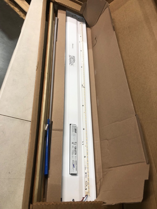 Photo 5 of *MINOR DAMAMGE/SEE NOTES*Lithonia Lighting FMFL 30840 CAML OA 4-Foot LED Cambridge Linear Flush Mount, 2800 Lumens, 120 Volts, 35 Watts, Damp Listed, Oak 4000K | Cool White Cambridge Oak