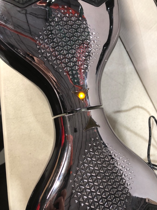 Photo 4 of **USED/SEE NOTES**Hover-1 Helix Electric Hoverboard | 7MPH Top Speed, 4 Mile Range, 6HR Full-Charge, Built-in Bluetooth Speaker, Rider Modes: Beginner to Expert Helix Gun Metal