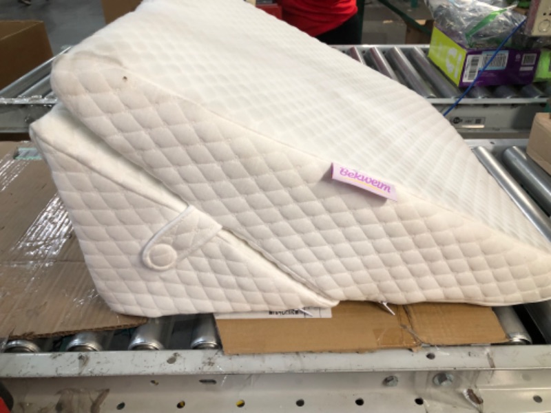 Photo 2 of [See Notes] Adjustable Bed Wedge Pillow | 7-in-1 Incline and Positioner Memory Foam Pillow for Sleeping