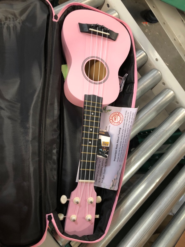 Photo 2 of [USED] Soprano Ukulele Beginner Pack, 21 Inch  (pink)