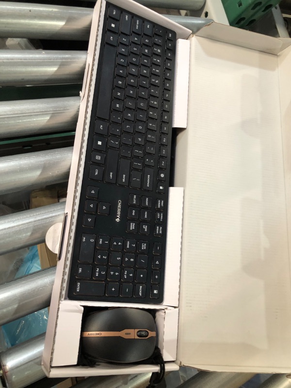 Photo 2 of [USED] CHERRY DW 9100 Slim Wireless Keyboard and Mouse