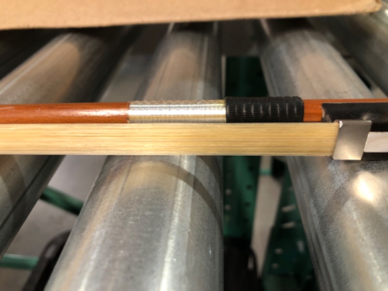 Photo 2 of [USED Pernambuco Violin Bow 4/4 Size 810V Concert Level Straight Stick Great Balanced Ebony Frog 4 4 Full Sweet Sound Natural Horse Hair Fast Response