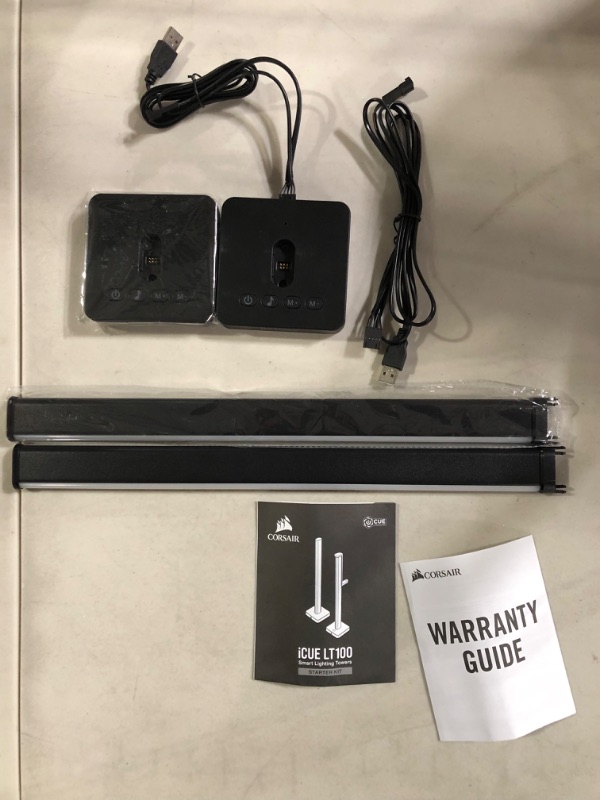 Photo 2 of Corsair iCUE LT100 Smart Lighting Tower Starter Kit LT100 Starter Kit