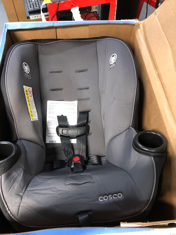 Photo 3 of Cosco Onlook 2-in-1 Convertible Car Seat, Rear-Facing 5-40 pounds and Forward-Facing 22-40 pounds and up to 43 inches, 