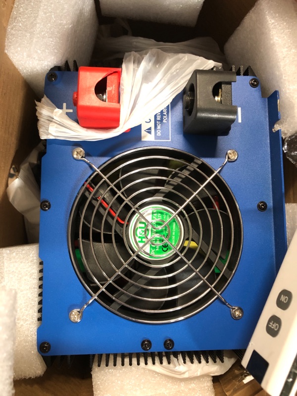 Photo 1 of **completely non fucnctional** 4000W Pure Sine Wave Power Inverters DC 12V to AC 110V *does not work*