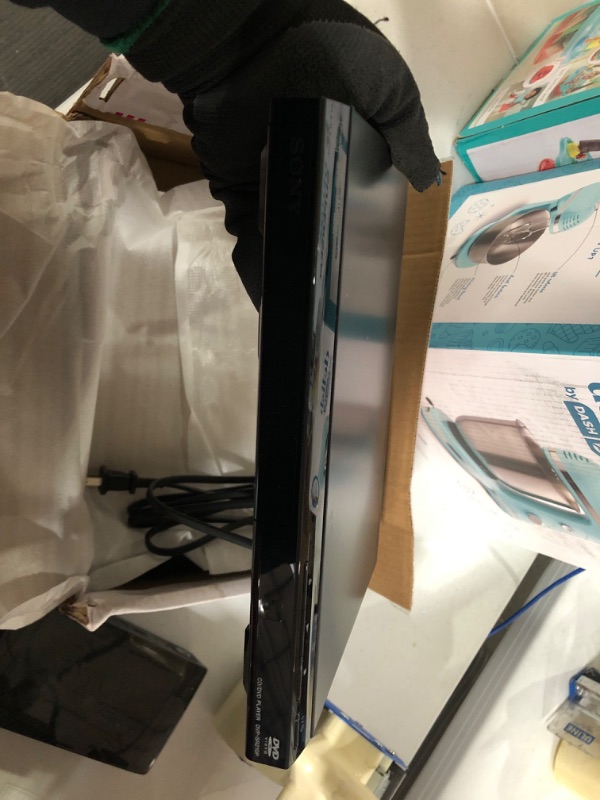 Photo 1 of Sony DVPSR210P DVD Player
