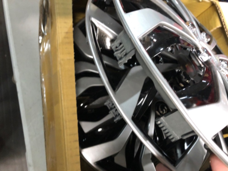 Photo 2 of Pilot Automotive WH553-15S-BS Black/Silver 15 Inch 15" Spyder Performance Wheel Cover