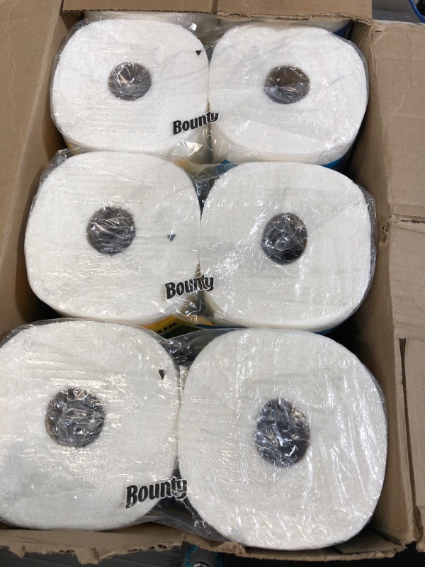 Photo 3 of Bounty Quick Size Paper Towels, White, 4 Packs Of 2 Family Rolls = 8 Family Rolls 128 Count (Pack of 8)