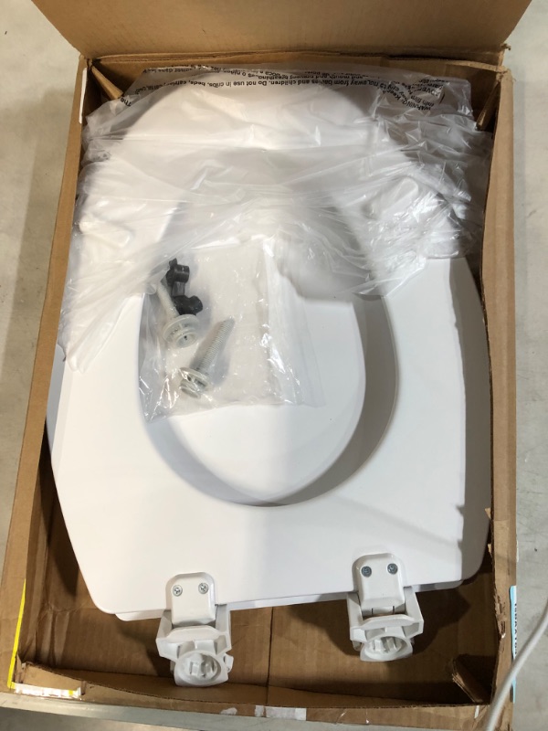Photo 2 of [USED] Bemis 1500EC 390 Toilet Seat 