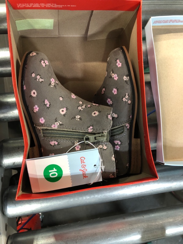 Photo 2 of cat & jack penelope boots sage green Size 10