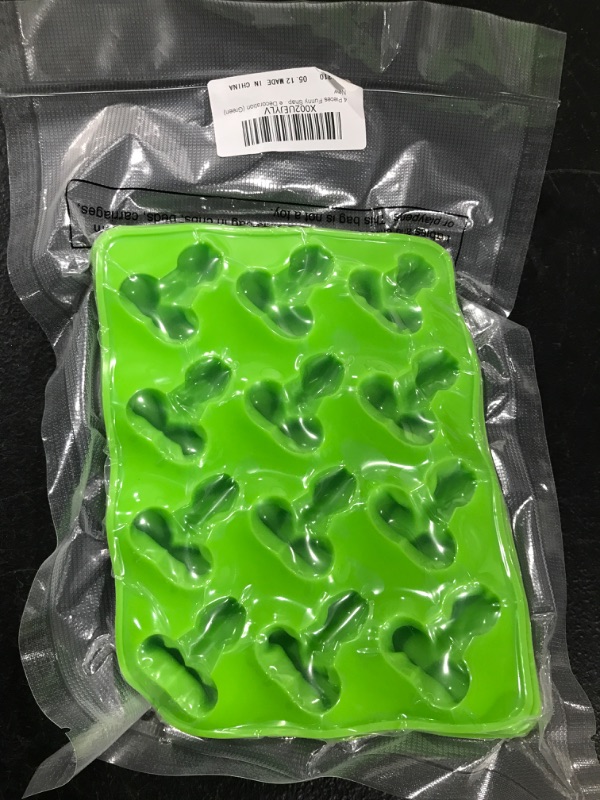 Photo 2 of 4 Pieces Funny Shape Silicone Molds Funny Silicone Cake Molds Fondant Candy Molds for Chocolate Candy Ice Cube Dessert Cake Decoration (Green)