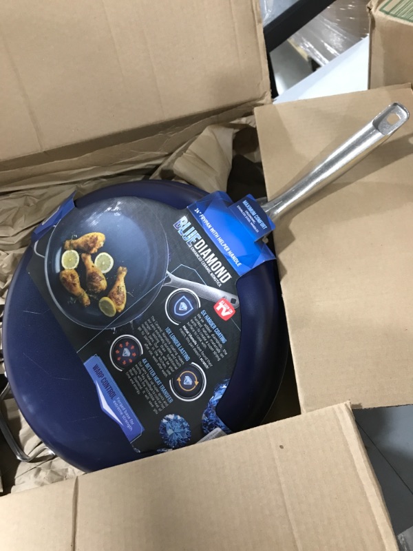 Photo 1 of Blue Diamond Cookware Diamond Infused Ceramic Nonstick, 14" Large Frying Pan with Helper Handle, PFAS-Free, Dishwasher Safe, Oven Safe, Blue 14" Frying Pan Skillet---box damage 