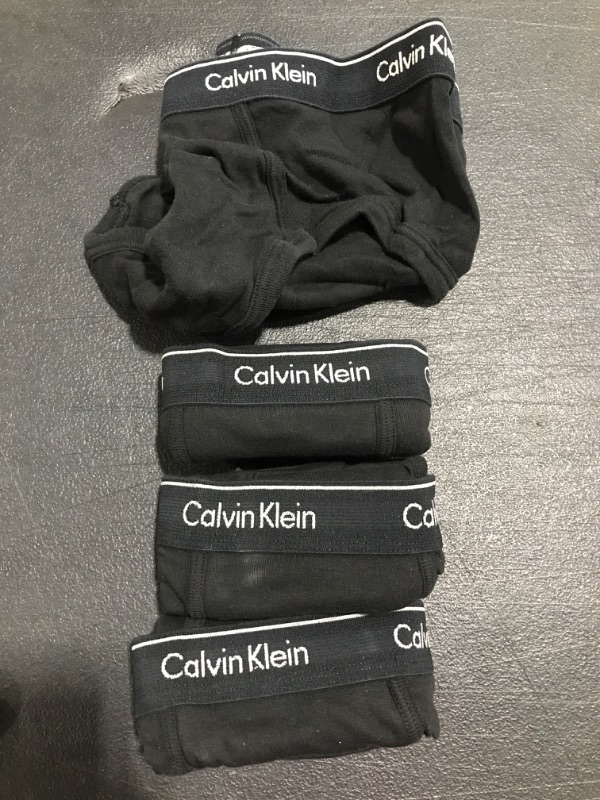 Photo 1 of 4 PACK MEN'S CALVIN KLEIN UNDERWEAR. BLACK, SIZE MEDIUM. OPEN PACKAGE. 