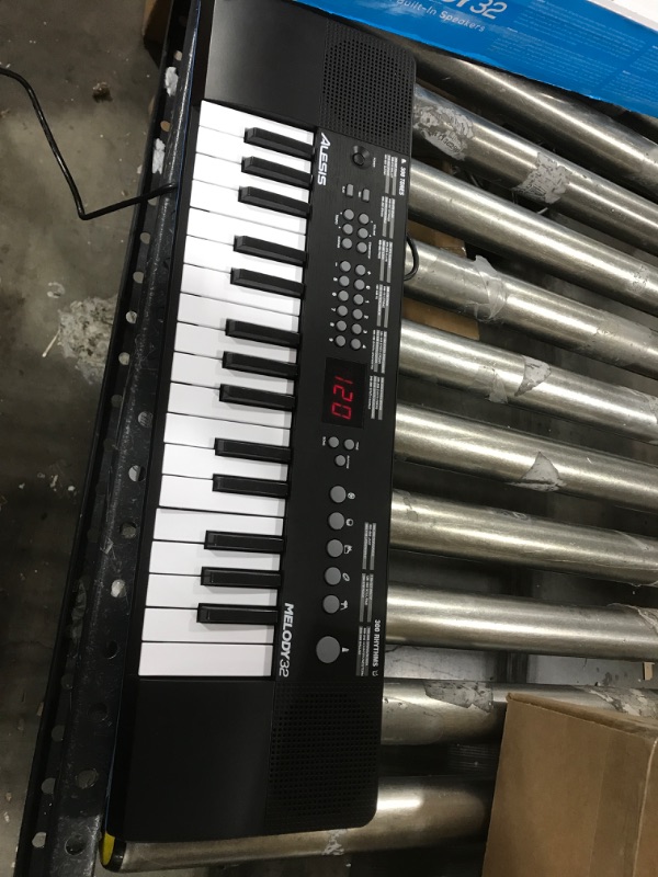 Photo 2 of Alesis Melody 32 and M-Audio HDH40 – Electric Keyboard Digital Piano with 32 Keys, Speakers, USB-MIDI Connectivity, Headphones and Piano Lessons Melody 32 + Headphones