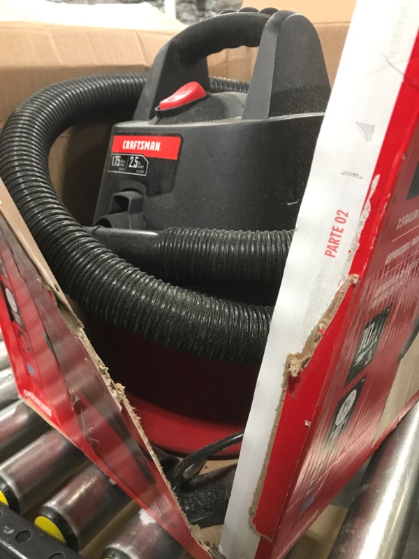 Photo 4 of CRAFTSMAN CMXEVBE17250 2.5 Gallon 1.75 Peak HP Wet/Dry Vac, Portable Shop Vacuum with Attachments