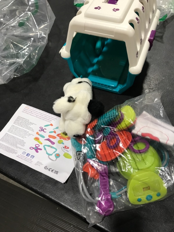 Photo 2 of Battat - Dalmatian Vet Kit - Interactive Vet Clinic and Cage Pretend Play for Kids