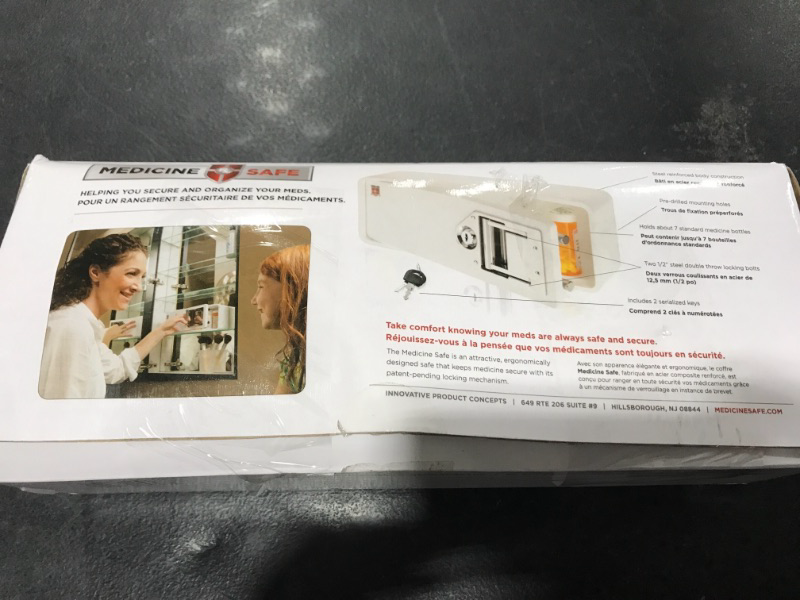 Photo 1 of  PLASTIC MEDICINE RX SAFE Medicine Safe-Standard Key, White "missing Key"