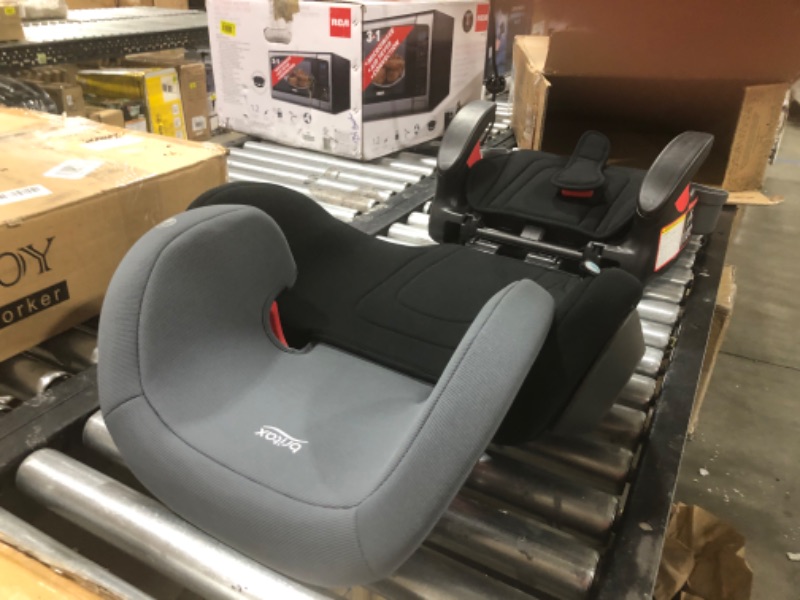 Photo 2 of Britax Highpoint Backless Belt-Positioning Booster Seat, SafeWash Black Ombre