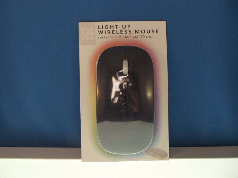 Photo 1 of Vivitar - Light up - Wireless Mouse- BRAND NEW
(pack of 2)