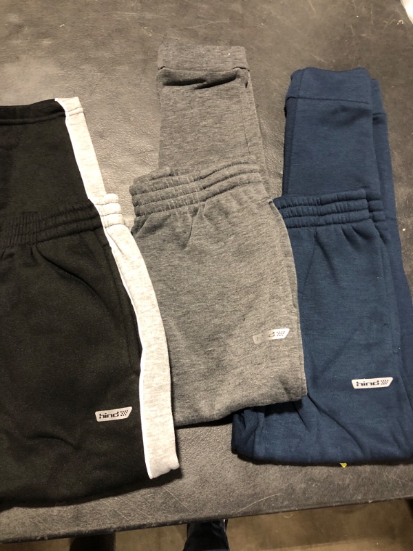 Photo 1 of BOYS 3 pack of SWEATPANTS
SIZE 8