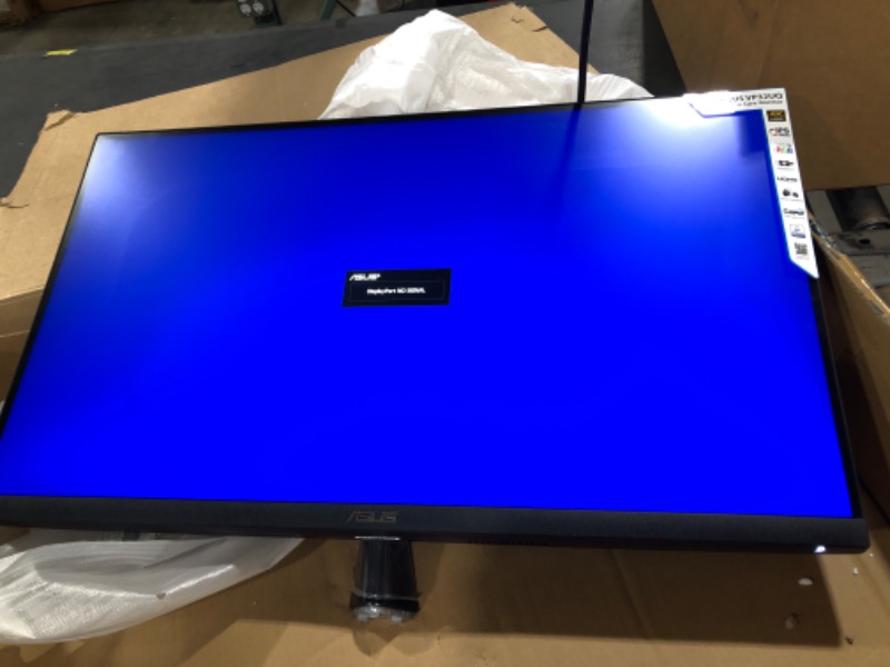 Photo 7 of ASUS 31.5” 4K HDR Monitor (VP32UQ) - UHD (3840 x 2160), IPS, 100% sRGB, HDR10, Speakers, Adaptive-Sync/FreeSync, Low Blue Light, Eye Care, VESA Mountable, Frameless, DisplayPort, HDMI, Tilt 31.5" IPS 4K Freesync HDR