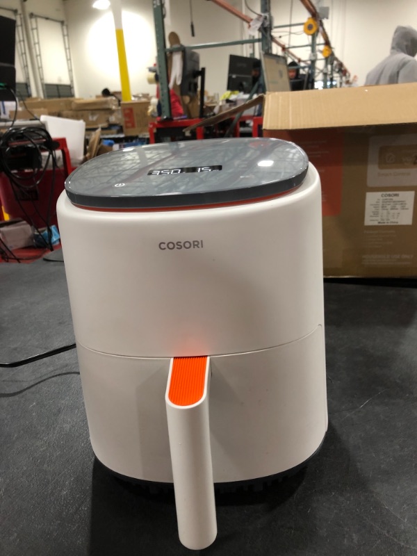 Photo 1 of COSORI Air Fryer 4 Qt, 7 Cooking Functions Airfryer, 150+ Recipes on Free App, 97% less fat Freidora de Aire, Dishwasher-safe, Designed for 1-3 People, Lite 4.0-Quart Smart Air Fryer, White 4 Qt White