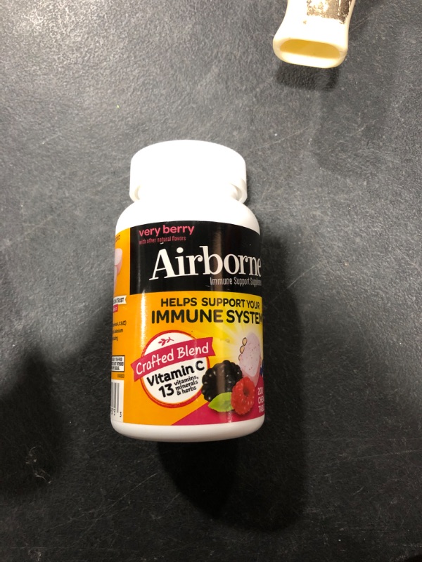 Photo 2 of Airborne 1000mg Vitamin C Chewable Tablets with Zinc, Immune Support Supplement with Powerful Antioxidants Vitamins A C & E - 200 Chewable Tablets, Very Berry Flavor Berry 200 Count (Pack of 1) exp 07/2023