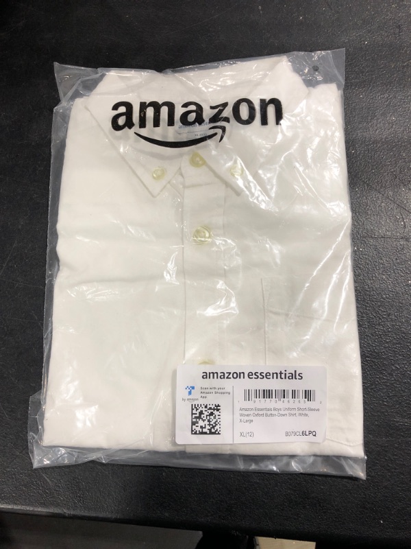 Photo 2 of Amazon Essentials Boys' Uniform Short Sleeve Woven Button Down Shirt X-Large White