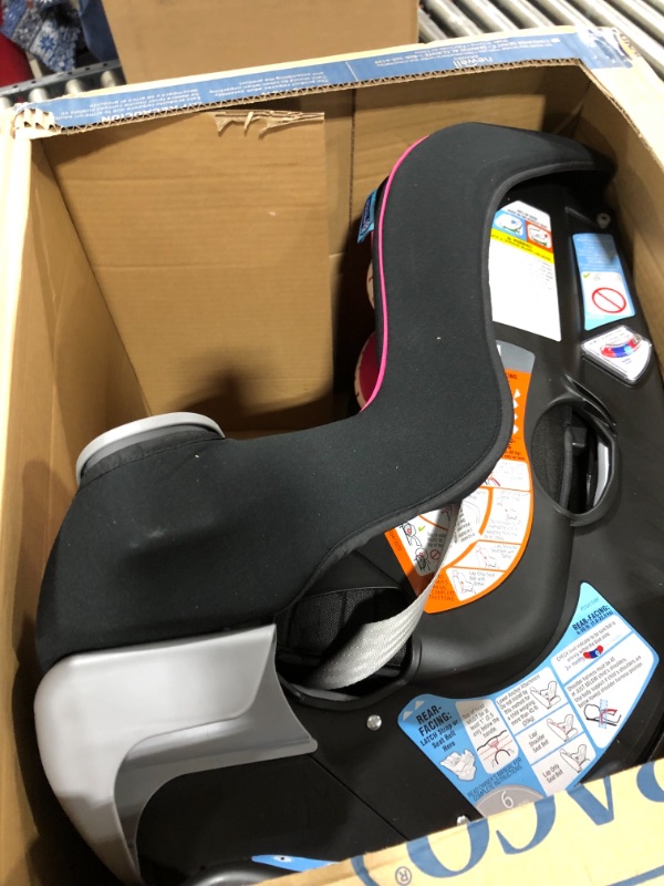 Photo 2 of Graco - Extend2Fit Convertible Car Seat, Kenzie