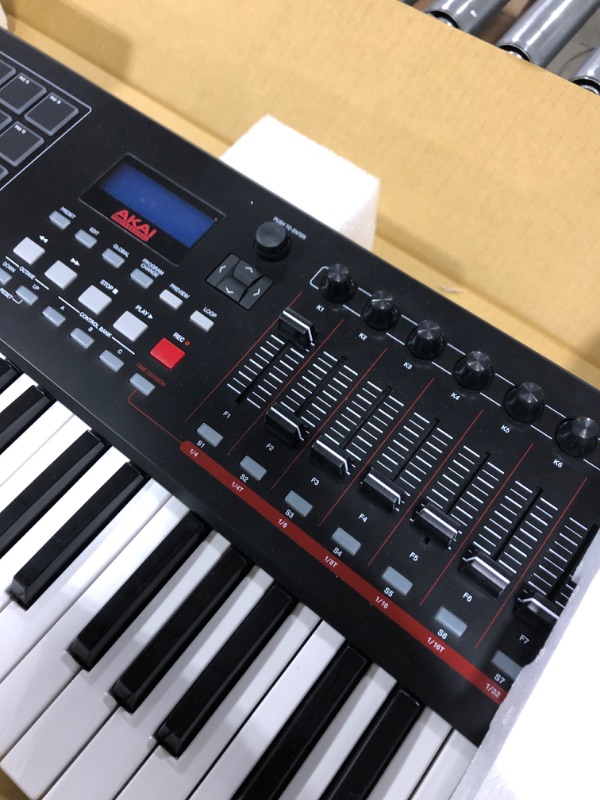 Photo 4 of Akai Professional MPK261 61-Key Keyboard Controller