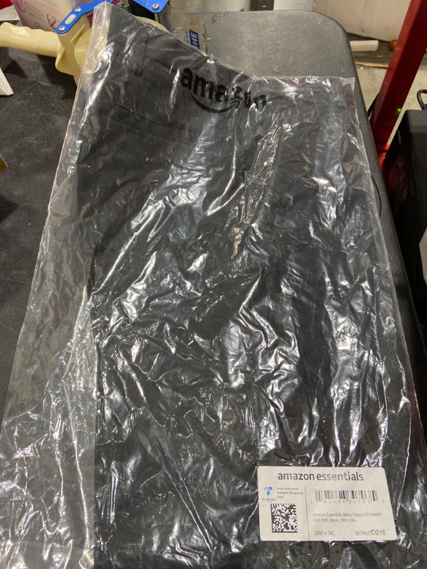 Photo 2 of Amazon Essentials Men's Classic-Fit Stretch Golf Pant Polyester Blend Black 29W x 34L