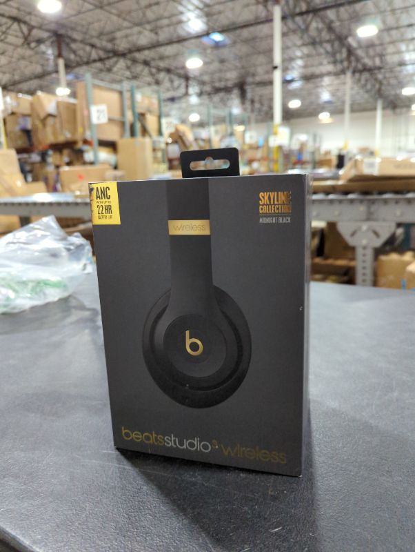 Photo 2 of Beats Studio³ Wireless Over-Ear Headphones - the Beats Skyline Collection - Midnight Black
