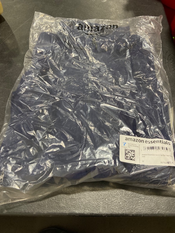 Photo 2 of Amazon Essentials Men's Full-Zip Polar Fleece Vest (Available in Big & Tall) Polyester Navy Medium