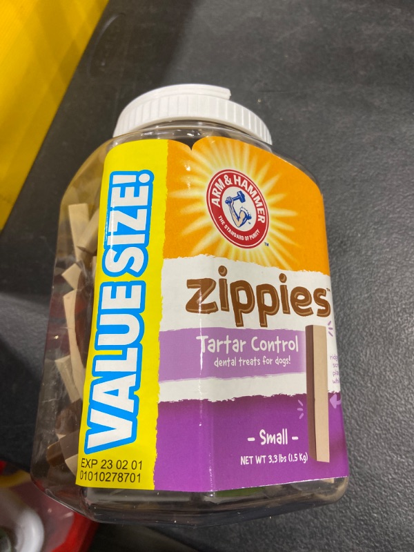 Photo 2 of Arm & Hammer Zippies Tartar Control Dental Dog Treats in Chicken Flavor, 120 Pieces Value Bucket | Small Dog Dental Chews Fight Bad Breath, Plaque & Tartar Removal Arm & Hammer Baking Soda Formula 120 Count (Pack of 1)
BB 2023 02 01