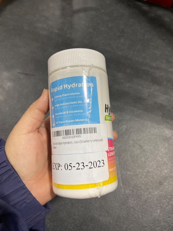 Photo 1 of Stur Electrolyte Hydration Powder | Strawberry Lemonade | Sugar Free | 100 Servings | High Antioxidants & B Vitamins | Non-GMO | Daily Hydration & Workout Recovery | Keto | Vegan(10.9 oz) Strawberry Lemonade 10.9 Ounce (Pack of 1)
BB 05/23/2023