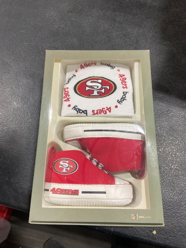 Photo 2 of Baby Fanatic MasterPieces Gift Set 2-Piece - San Francisco 49ers 2-pc Gift Set