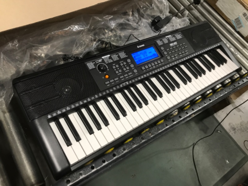 Photo 2 of  Donner Keyboard Piano, 61 Key Piano Keyboard for Beginner/Professional, Electric Piano with Microphone & Piano App, Supports MP3/USB MIDI/Microphone/Insertion of the pedal 