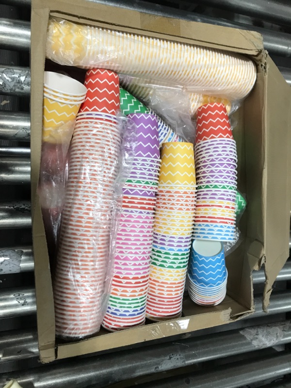 Photo 2 of 1000 Pieces 5oz Paper Cups, Strip Multicolor Paper Disposable Cups, Cold Beverage Drinking Mini Cups, Bathroom Small Mouthwash Cups for Parties, Picnic, Travel, Events Barbecues, Coffee, 10 Colors

