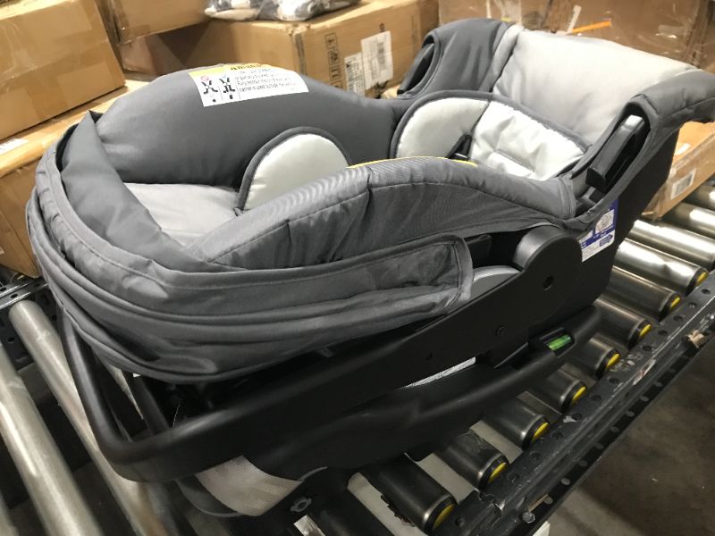 Photo 2 of Baby Trend 35 Infant Car Seat Grey