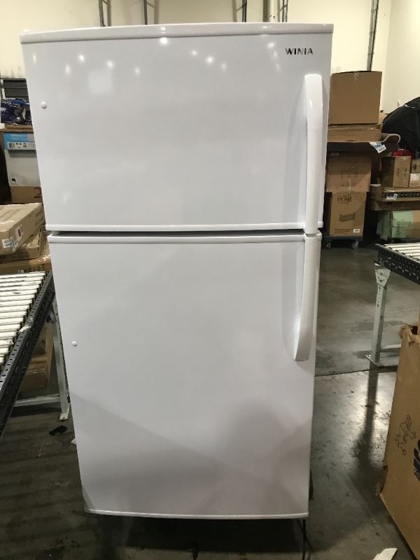 Photo 2 of 21 CU. FT. TOP MOUNT REFRIGERATOR - WHITE--- parts only 
