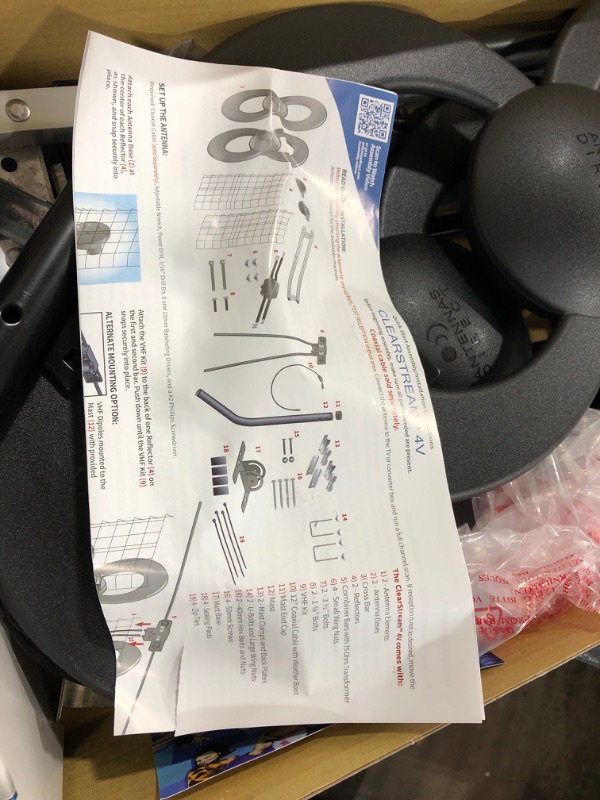 Photo 1 of Antennas Direct ClearStream 4V Indoor Outdoor UHF VHF HDTV Antenna 70-Mile Range Includes 20-in Mast with Pivoting Base and Adjustable Mounting Hard

