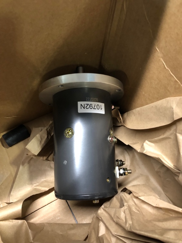 Photo 2 of Winch Motor Compatible With/Replacement For Electodyne Lobster Pot Haulers W-8930, W-8930B, 12641560, A361412641560, M-2400 12 Voltage, 2kW Power, 2500 RPM, 6.85in OD, 0.63in Shaft OD, 10in Length------- Open Box 