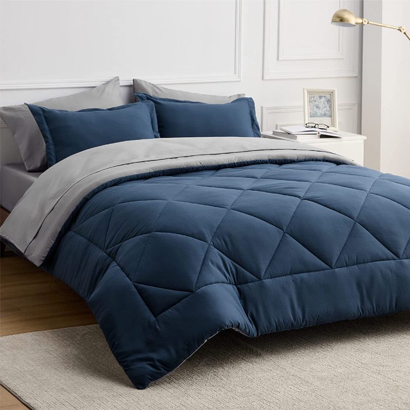 Photo 1 of Bedsure Navy Comforter Set King------- Open Box------- 3 Piece  
