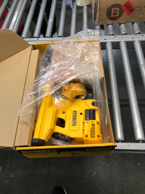 Photo 2 of DEWALT Onboard Rotary Hammer Dust Extractor for 1-1/8-Inch SDS Plus Hammers (DWH304DH)