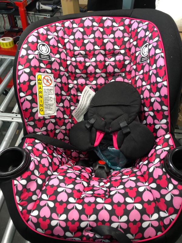 Photo 2 of Disney Baby Apt 50 Convertible Car Seat, Minnie Sweetheart