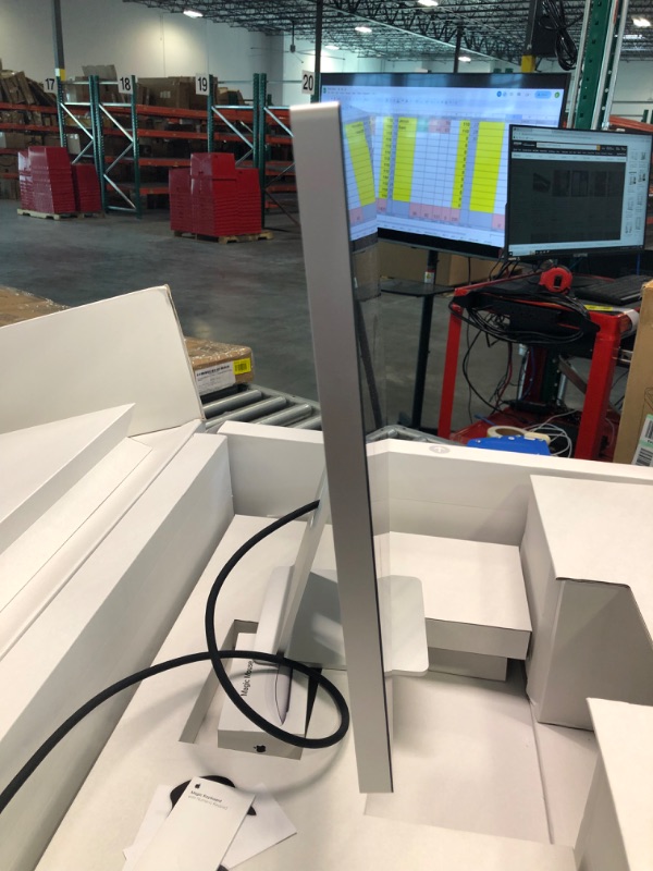 Photo 1 of Apple Studio Display - Standard Glass - Tilt-Adjustable Stand ??????? Tilt-Adjustable Stand Standard Glass---------Chip Left Side--------- Powers On But Stay's On The Black Screen 