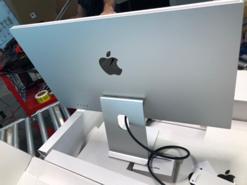 Photo 5 of Apple Studio Display - Standard Glass - Tilt-Adjustable Stand ??????? Tilt-Adjustable Stand Standard Glass---------Chip Left Side--------- Powers On But Stay's On The Black Screen 