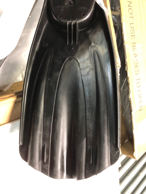 Photo 3 of Mares Fins Avanti SUPERCHANNEL OH with Bungee Strap X-Large Black