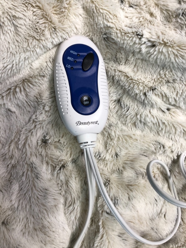 Photo 1 of Beautyrest Marselle Heated Automatic Shut Off Washable Midweight Electric Throws